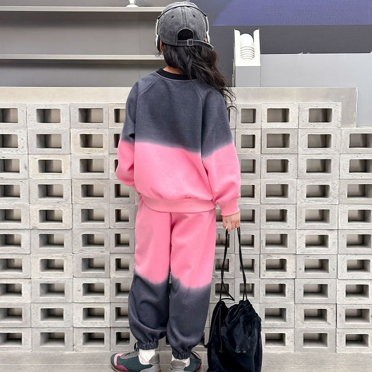 Girls Pink Ombre Printed Raglan Sweatshirt With Jogger Winter Co-ord Set 2 pc. Sets