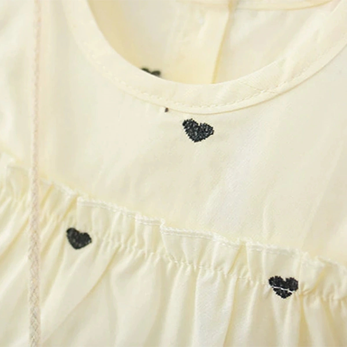 Girls Beige Heart Print Tiered A-Line Dress With Sling Bag Casual Dresses