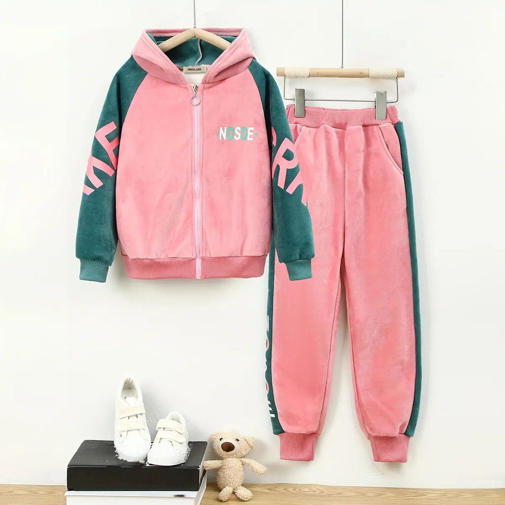 Girls Pink Typographic Printed Hooded Zipper Jacket With Jogger Sets Sets