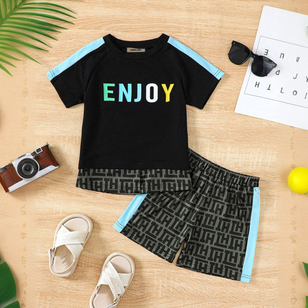 Boys Black Printed Short Sleeves T-shirt with Shorts Set Sets Black 4-5 Y 