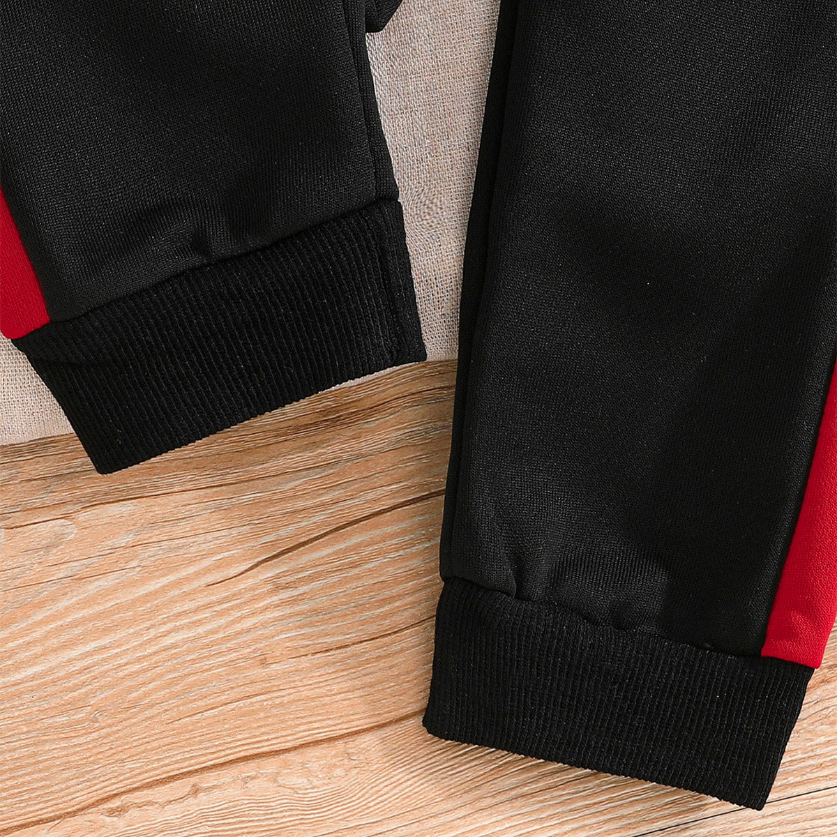 Boys Red Colorblocked Hooded Sweatshirt with Pants Set Sets   