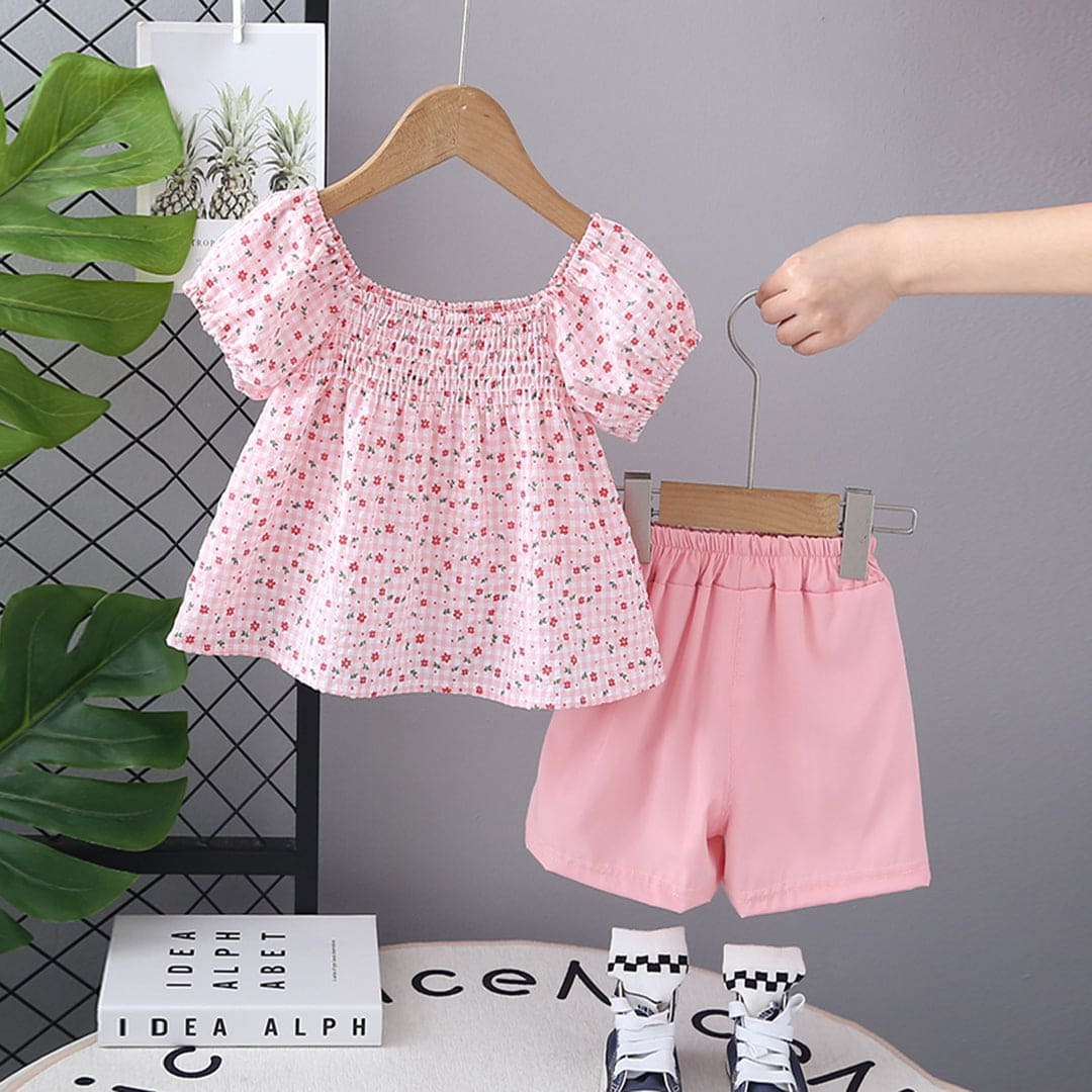 Girls Pink Printed Puff Sleeves Top with Shorts Set Sets